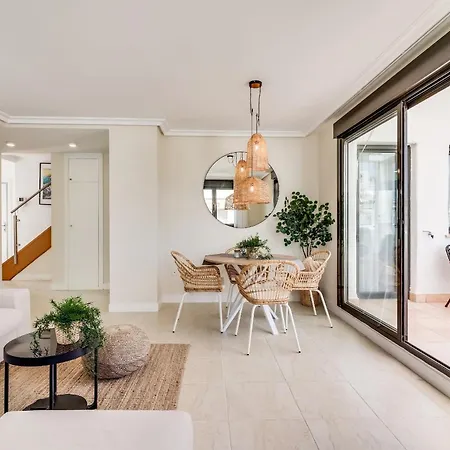 Penthouse Sunset With Jacuzzi Estepona