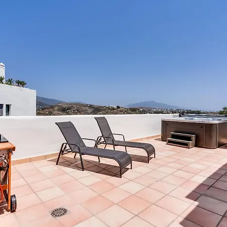 Penthouse Sunset With Jacuzzi Apartment Estepona